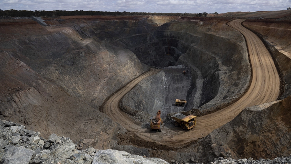 Picture of a mining truck working in a mine