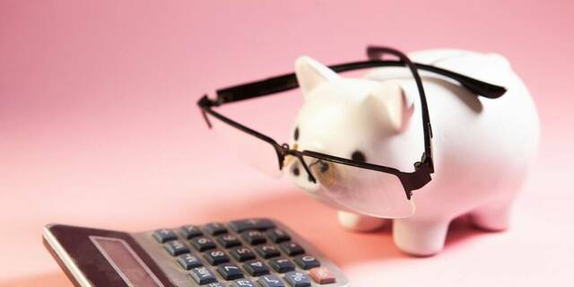 7 small financial systems that save founders from chaos later