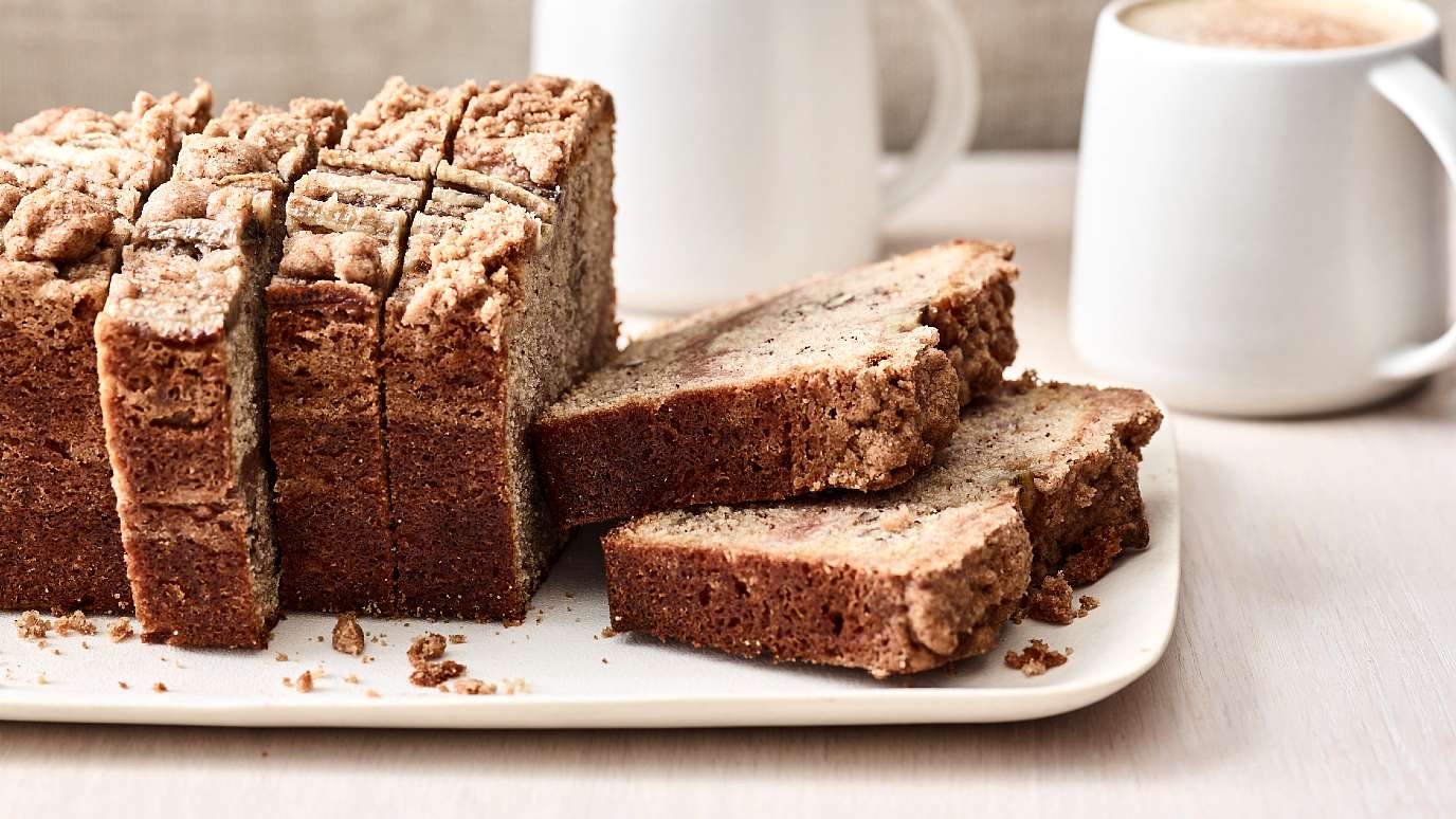 cinnamon_crunch_banana_bread_1376x774 (1).jpg