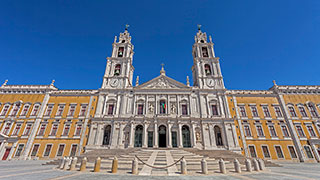 22583-PT_Lisbon_MafraNationalPalace-smhoz.jpg