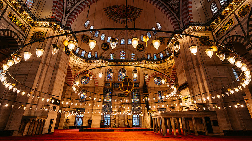 18720-TR-Suleymaniye-Mosque-Interior-c.jpg