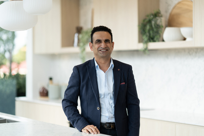  Deepak Miglani