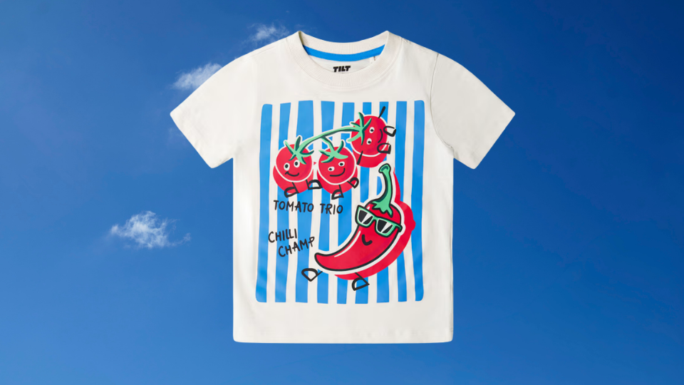 Tomato print tee