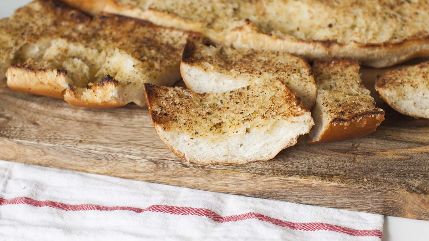 garlic_and_herb_bread_the_little_kitchen_2000x1125.jpg