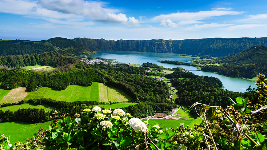 23579-PT-Sao Miguel-Sete Cidades-Twin Lakes-Hike-87-c.jpg