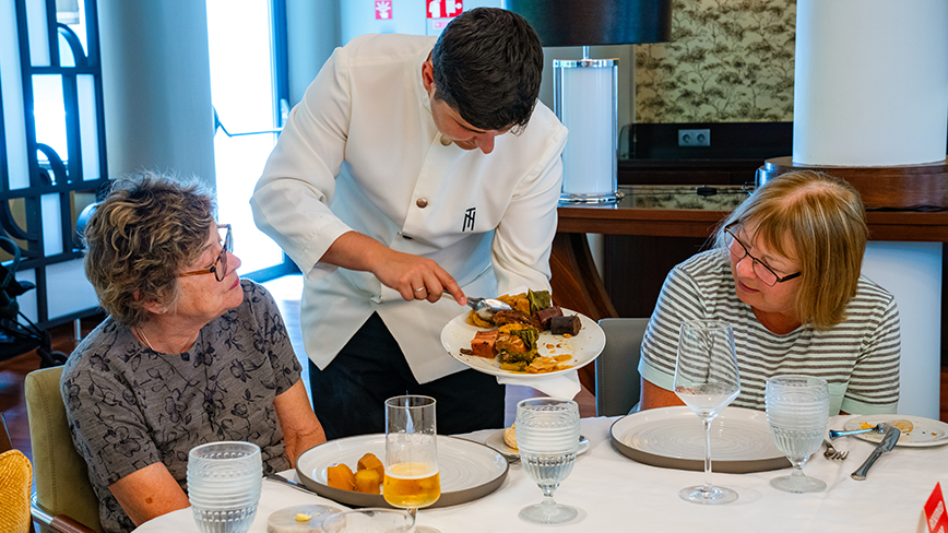 22755-PT-Sao Miguel-Terra Nostra Garden Hotel-Cozido Lunch-16-c-c.jpg