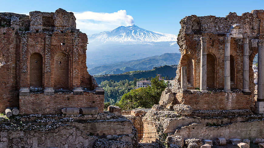 25141-IT-Taormina-Volcano-Etna-Ancient-Amphitheater-lghoz.jpg