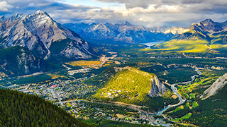 3748-CAN-Banff-Sulphur-Mountain-smhoz.jpg