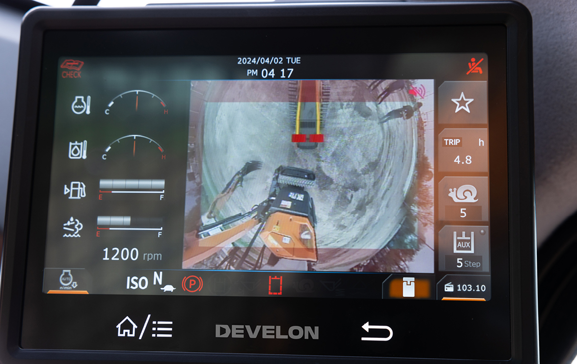 The smart around view monitor camera system displays an equipment’s surroundings on the in-cab monitor.