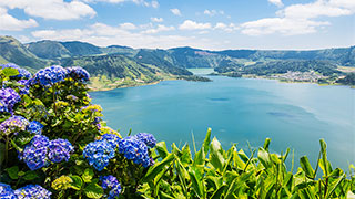 23579-hiking-the-azores-nature-lovers-paradise-smhoz.jpg