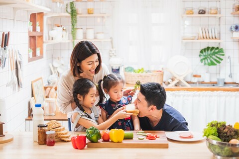 Masak Praktis, Lezat dan Sehat untuk Sahur dan Berbuka Puasa