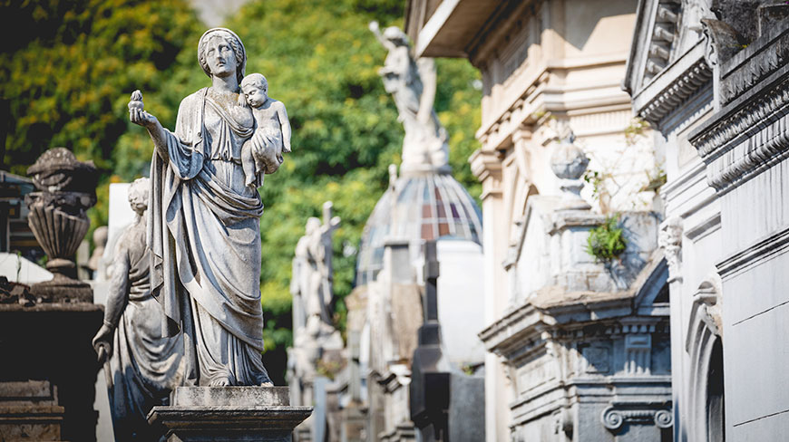 22885-AR-Recoleta-Cemetery-6c.jpg