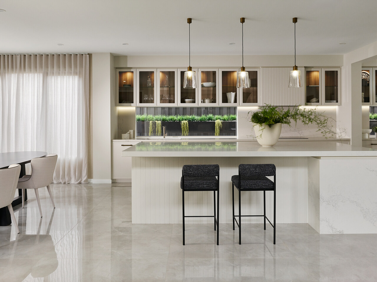 CH_Affinity_Bankside_SorrentoGrandDeluxeTheatreAtrium_Hero_Kitchen_AR_2.jpg