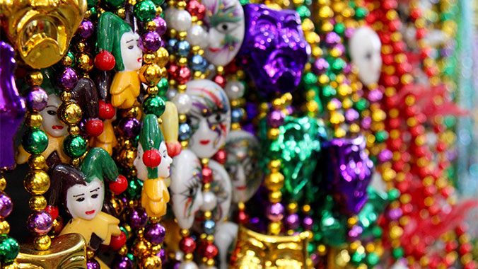 13229-mardi-gras-new-orleans-beads-c.jpg