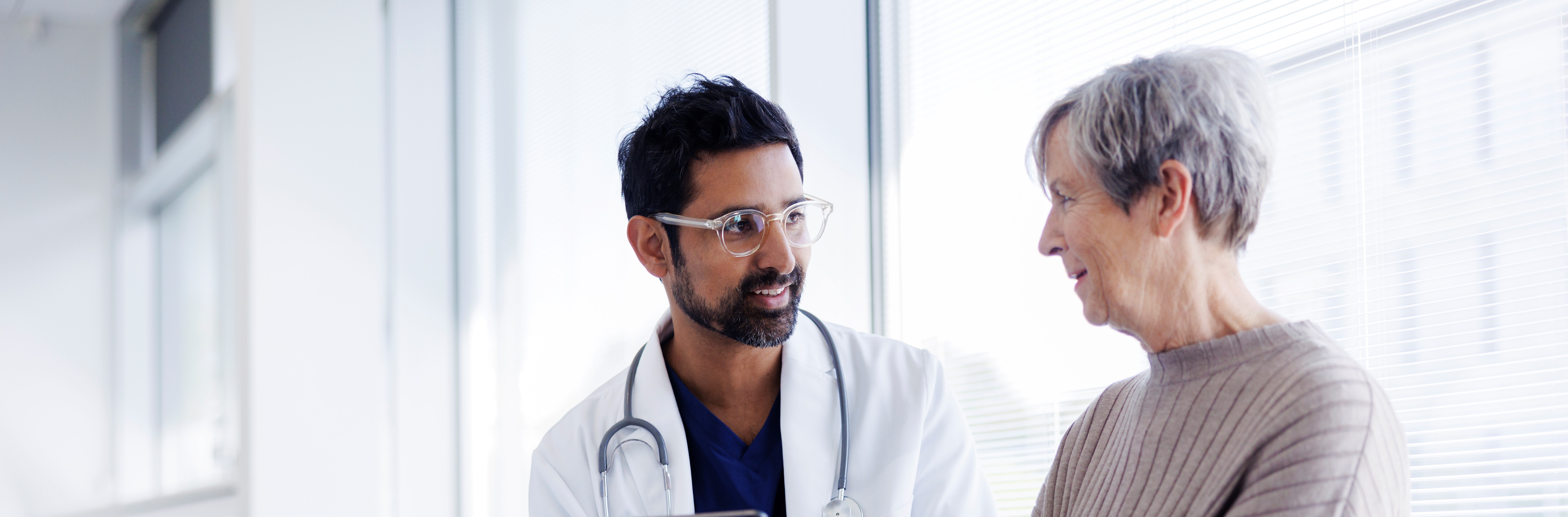 Doctor and patient in conversation
