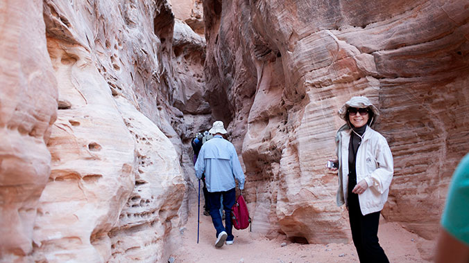 7608-california-hiking-death-valley-national-park-valley-of-fire-group-c.jpg