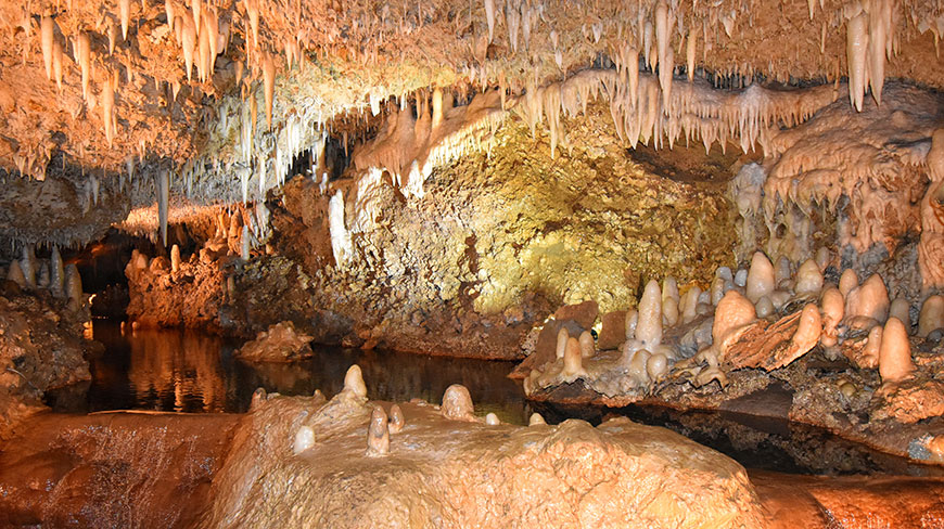 25129-BB-Harrisons-Cave-4c.jpg