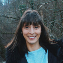 Profile Image of Adriana Alves