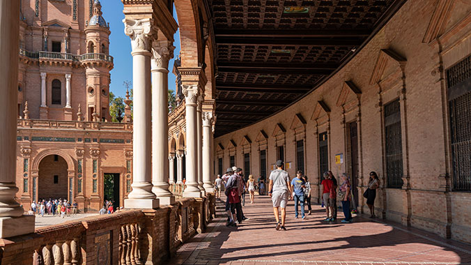 Living and Learning in Sevilla: Independent Stay and Language Study