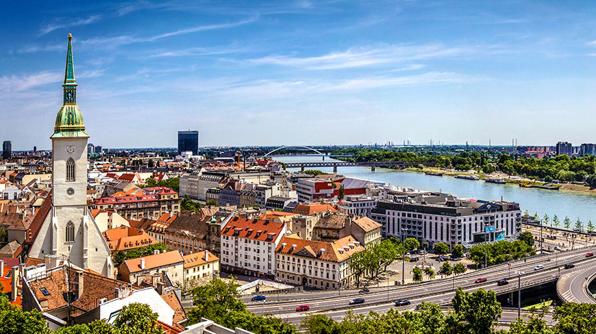 23683-SK_Bratislava_panorama-lghoz.jpg