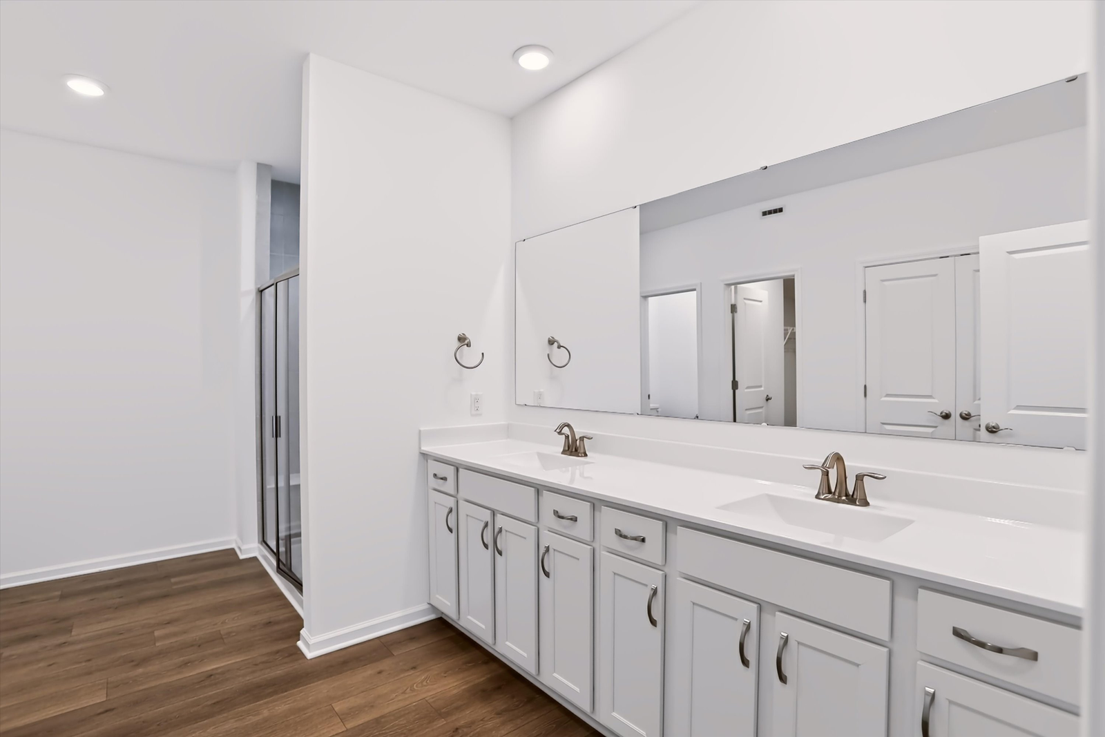 24 - pr bath 3.jpg