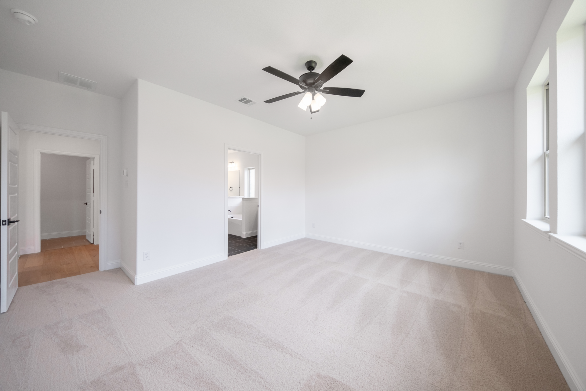 332e5656-ec96-498d-bb36-2842bab21974