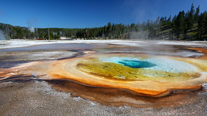 HIking Yellowstone National Park Montana