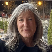 Profile Image of Julie Cardenas