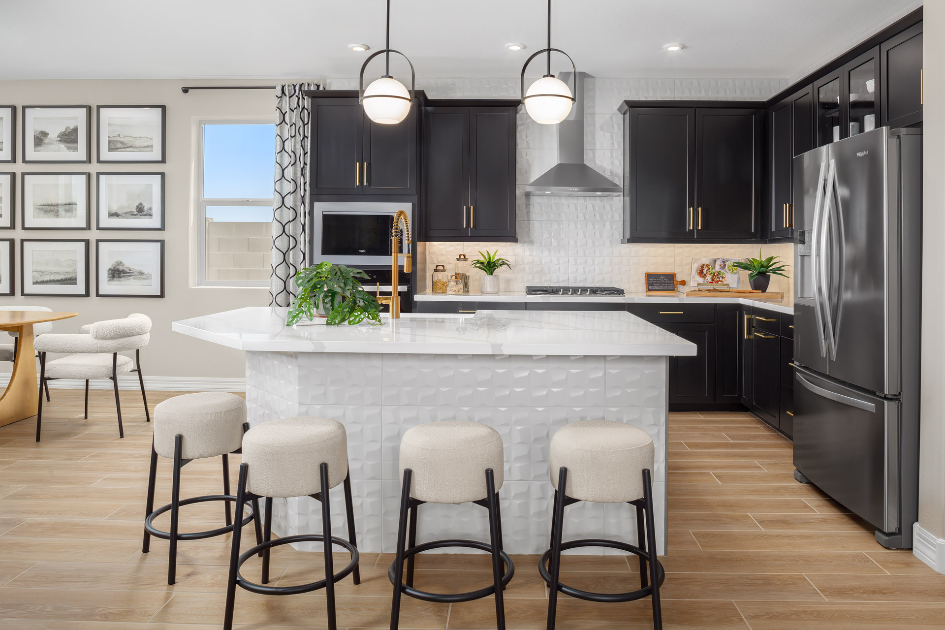 69e3edb0-6d86-46f9-9b67-7b209d349bb0