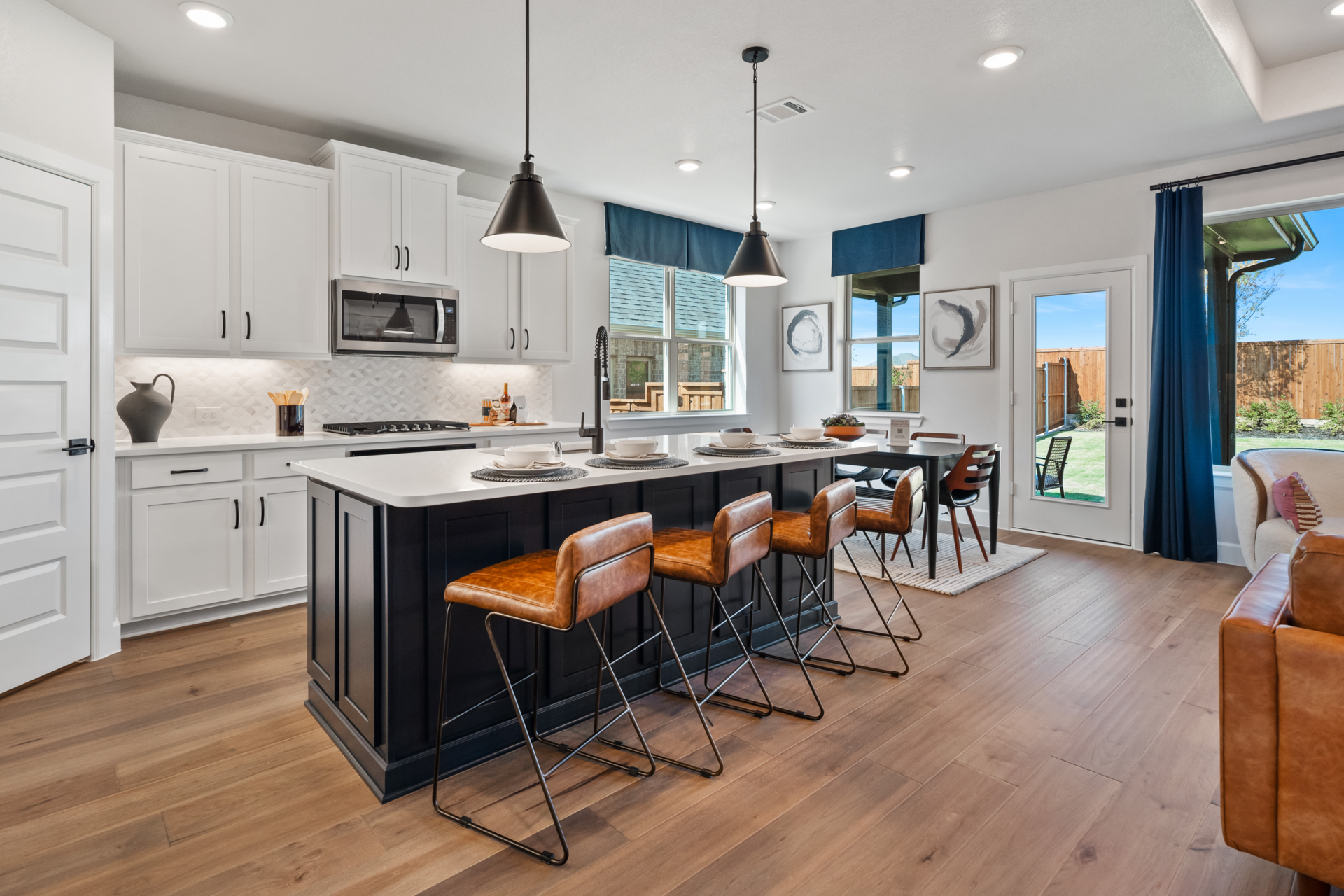 73df5741-072b-4121-bb40-53e19776bf6a