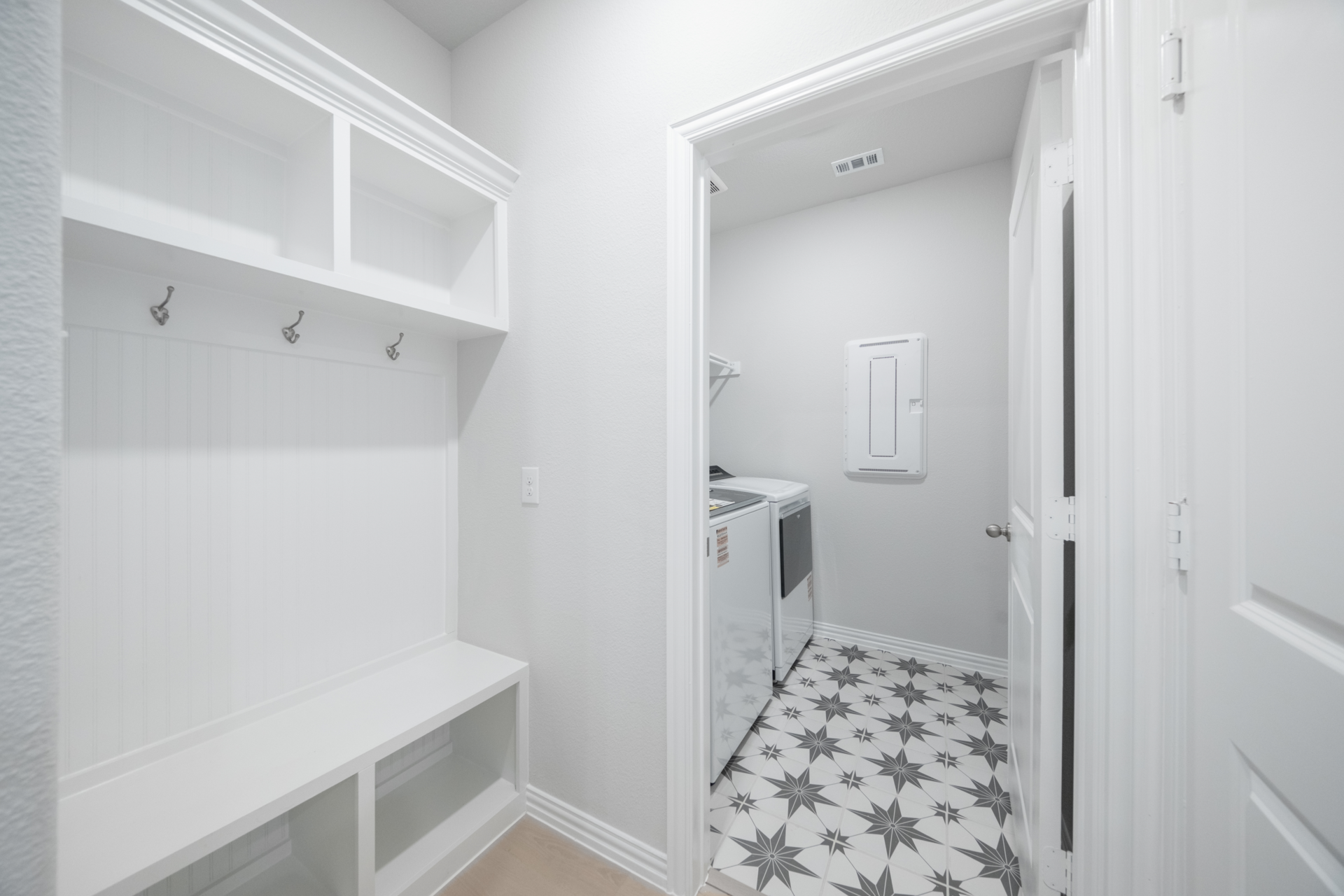 79c729b7-fe05-4541-b827-e021648cfed9