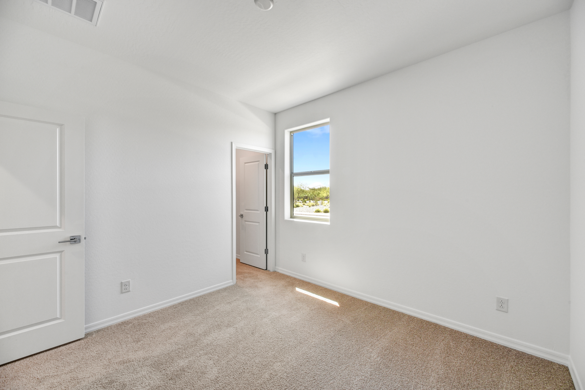 7eb5f890-4e9c-4696-8084-8a036f54f51e