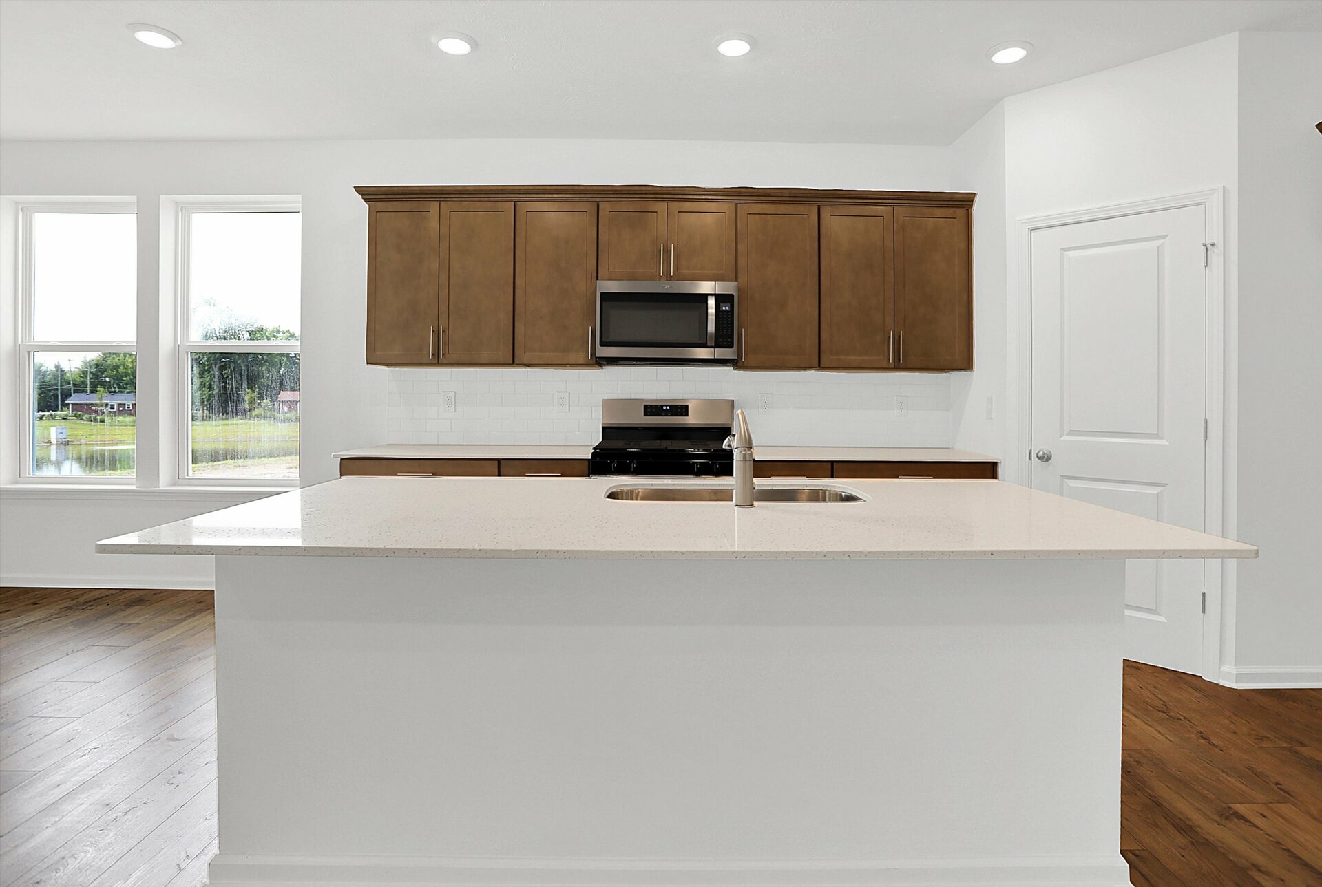 8735f277-3bec-4c32-b388-c1969fbc6f9f