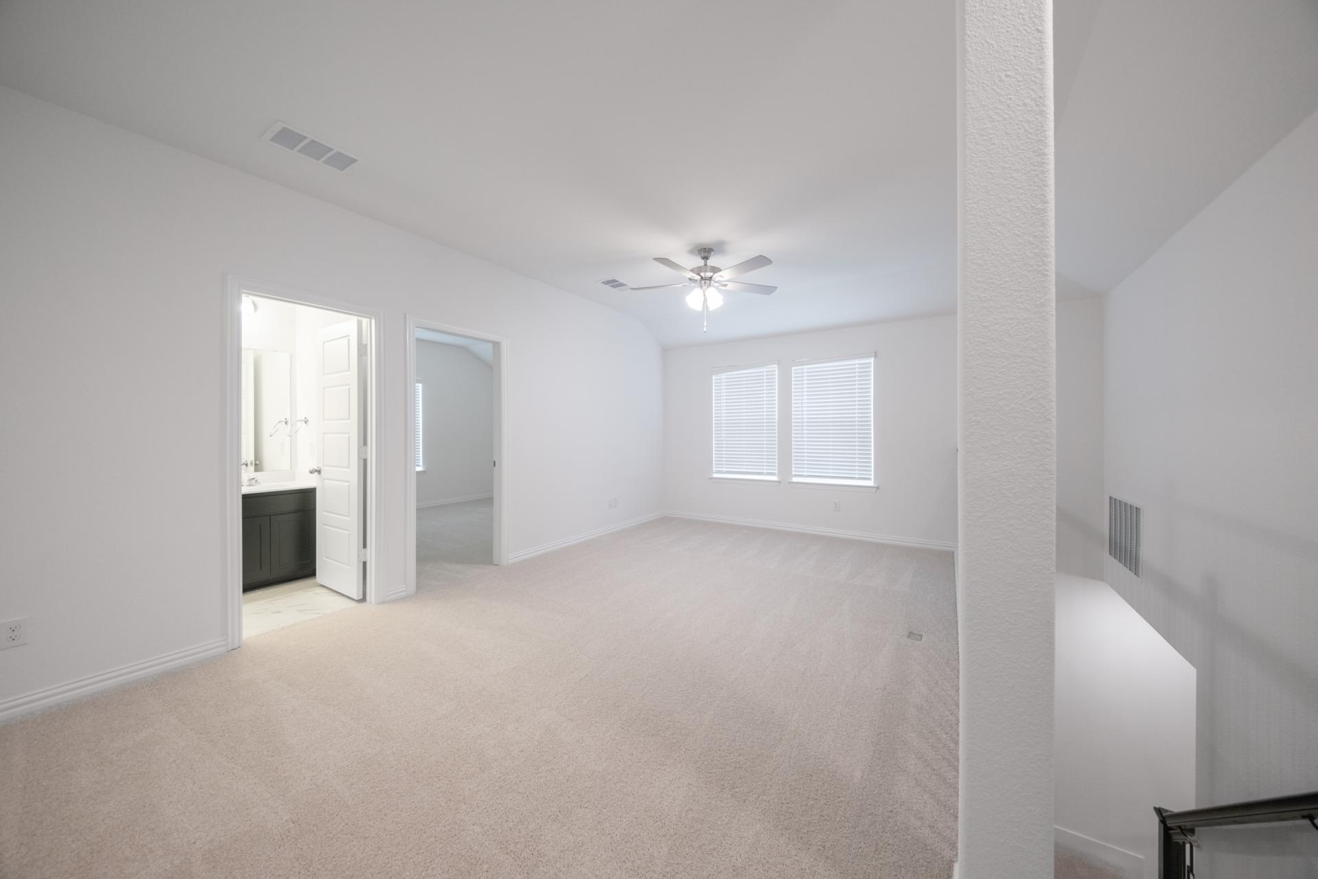 9a1cb7de-a954-45f2-8176-17a4b2834abd