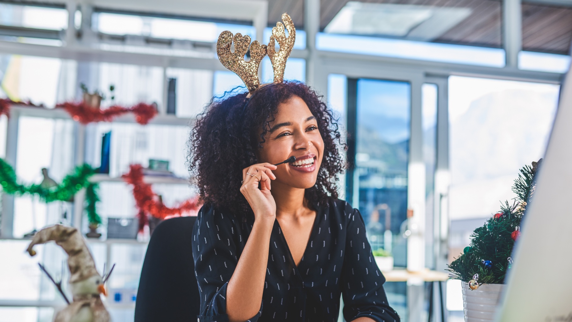 Contact center workforce management: Surviving the peak season surge with AI and more