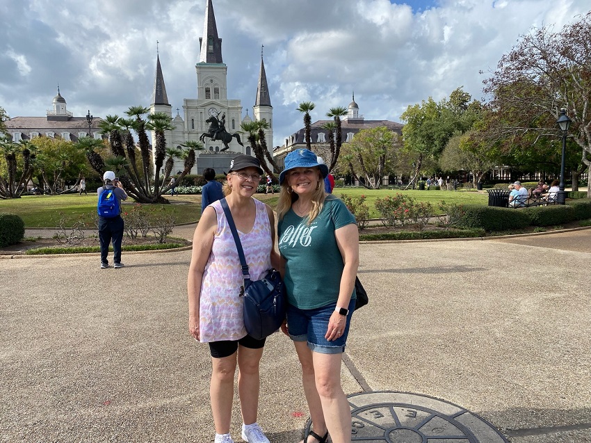Laura and Dawn smile together in New Orleans