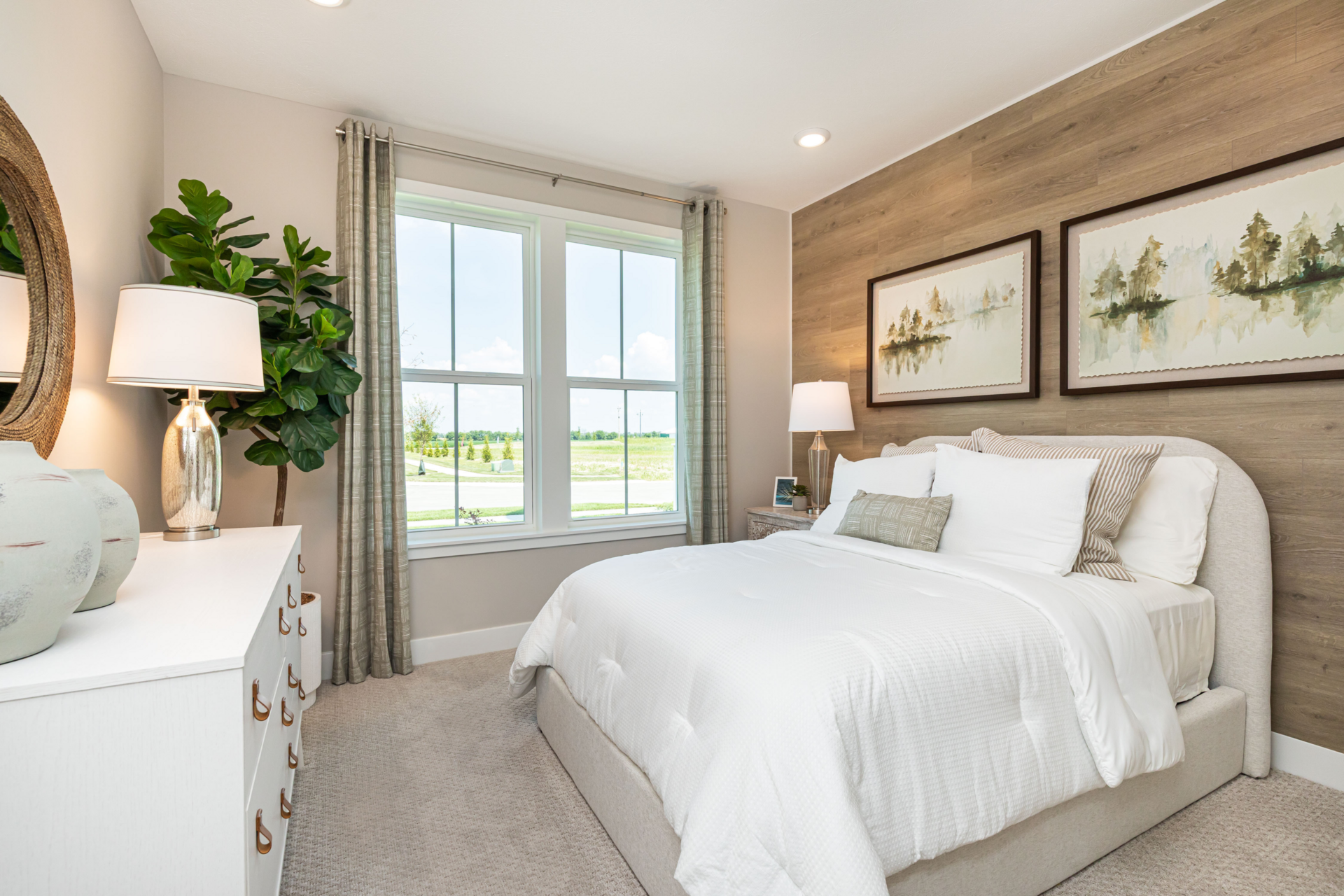 Charleston Secondary Bed.jpg