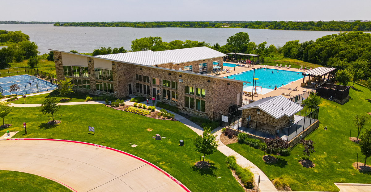 community pool next to the amenity center