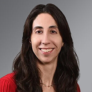 Elizabeth Hassler Headshot