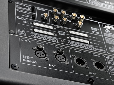 KH-870_II_Macro1_Neumann-Studio-Subwoofer_MR