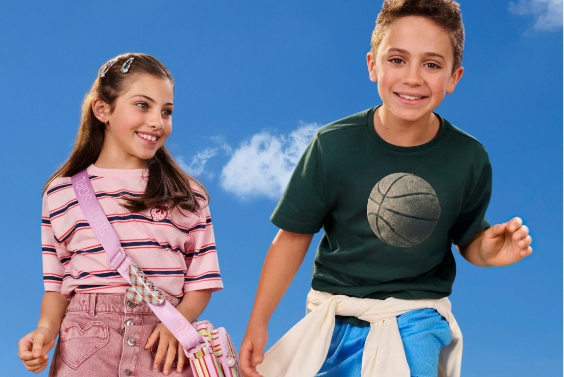 Picture showing kids, man, woman and food