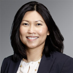 Alexandra Leung Headshot