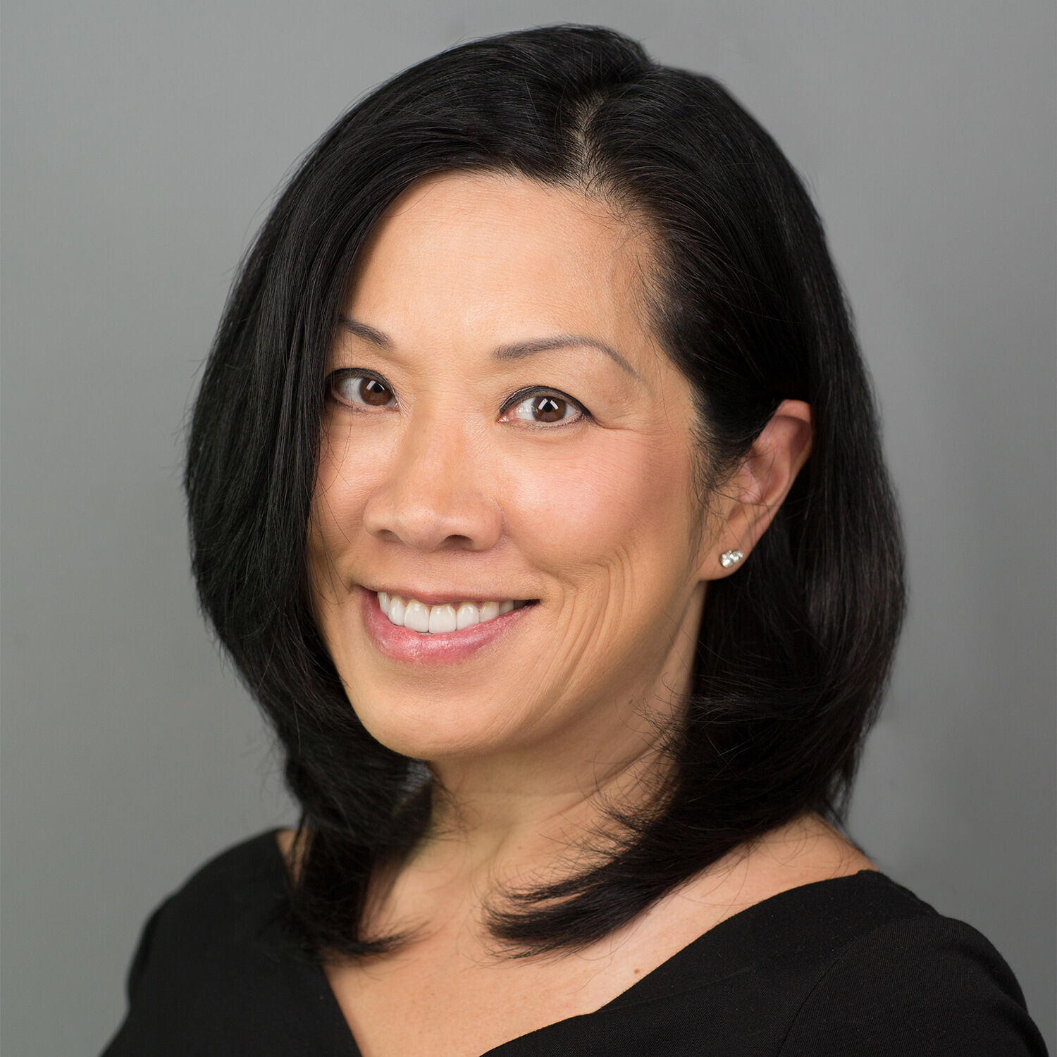 Denise Lippuner headshot
