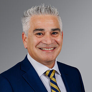 Martin Martinez headshot