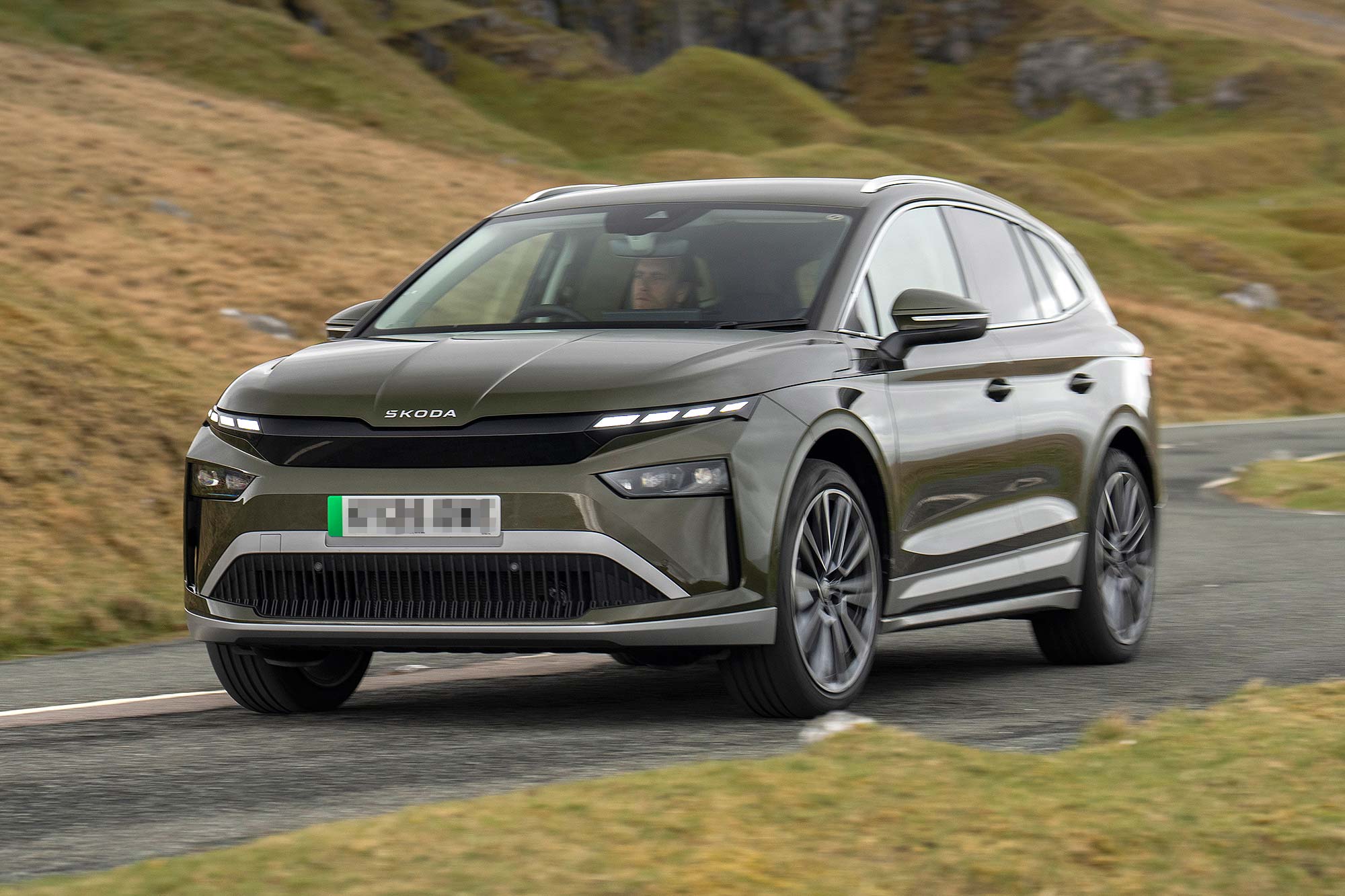 Skoda-Enyaq-02.jpg