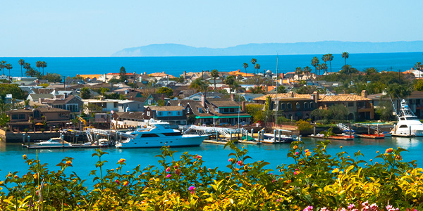 Luxury homes on the water in Newport Beach, California