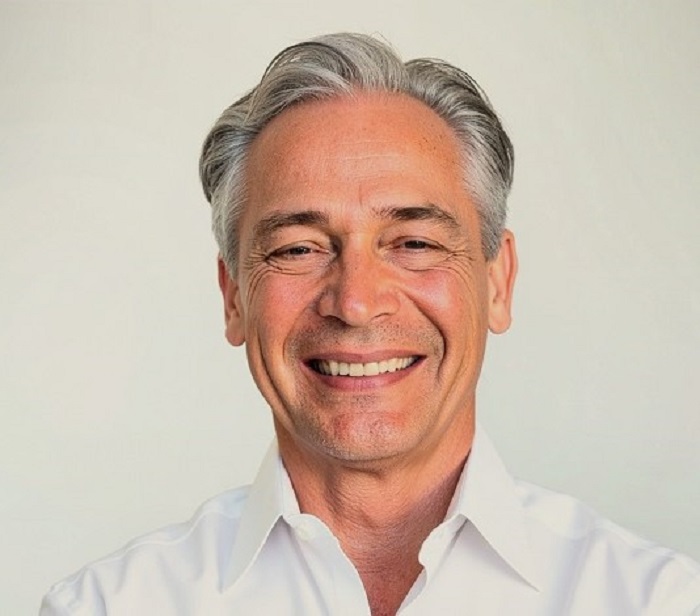 Steven Hoefle