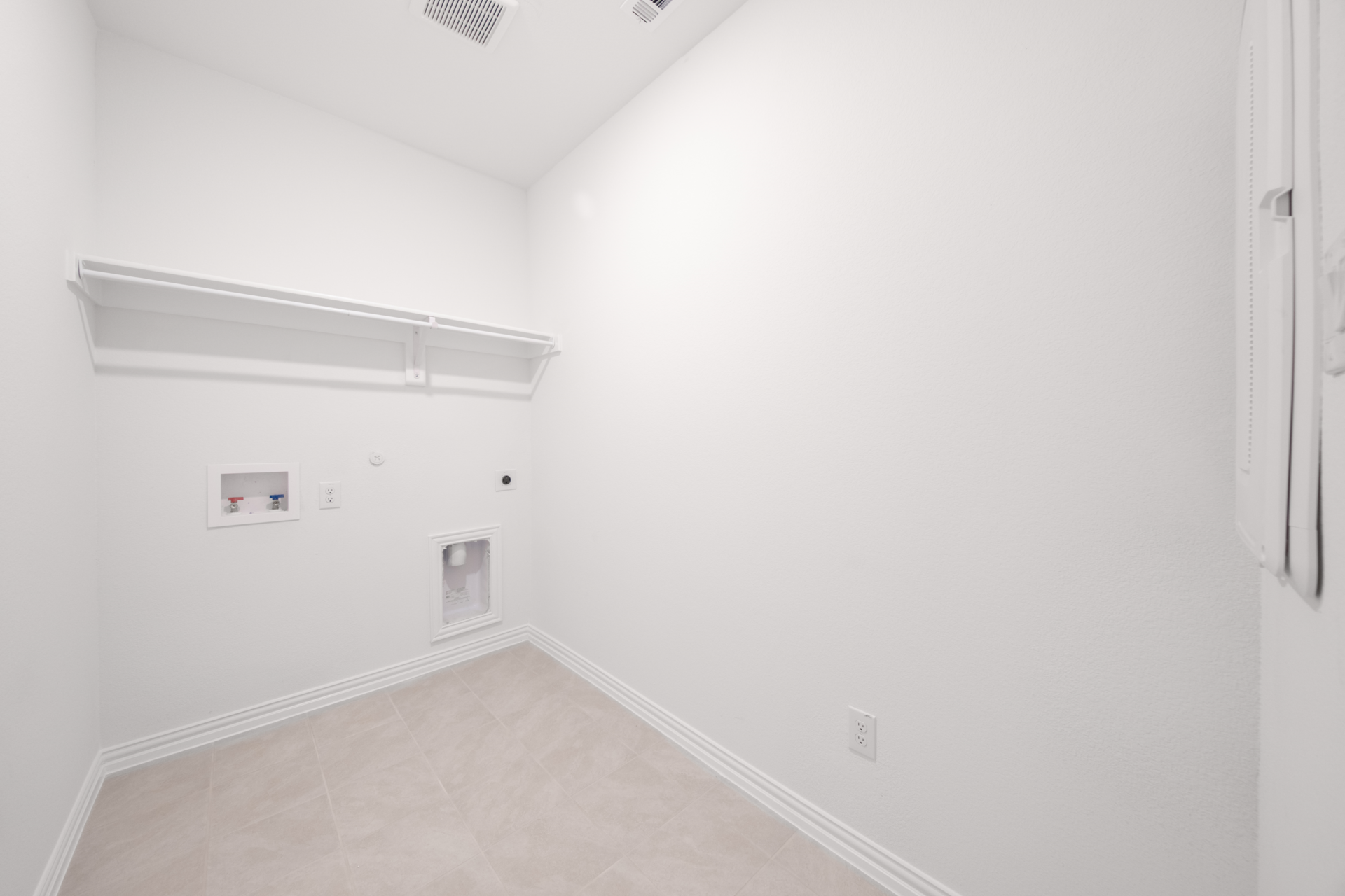 ac1d75c1-cdcc-4a71-83dd-fedb1a0917e2