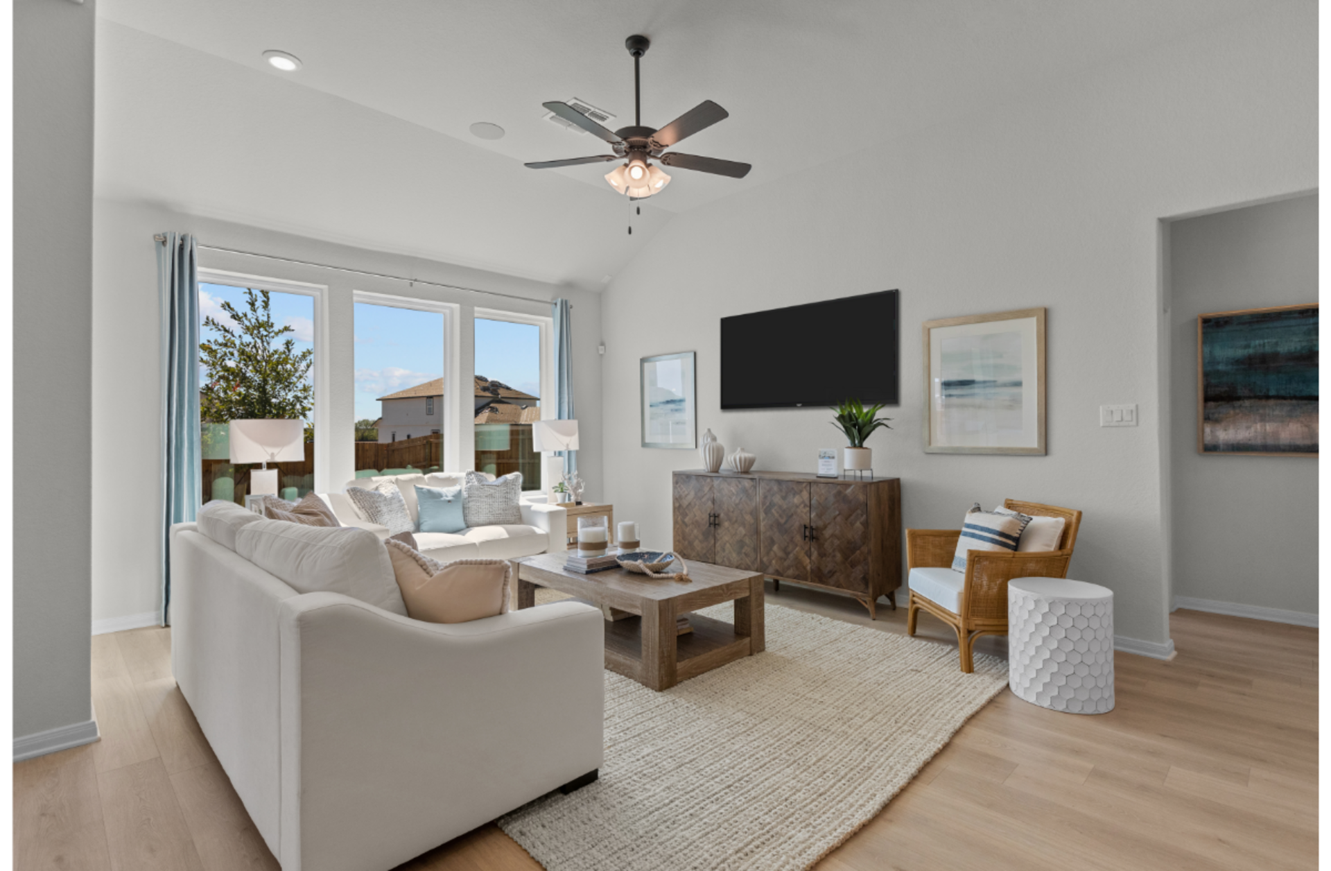 b8ef4392-fd86-4a15-9841-0e28b0423e9c