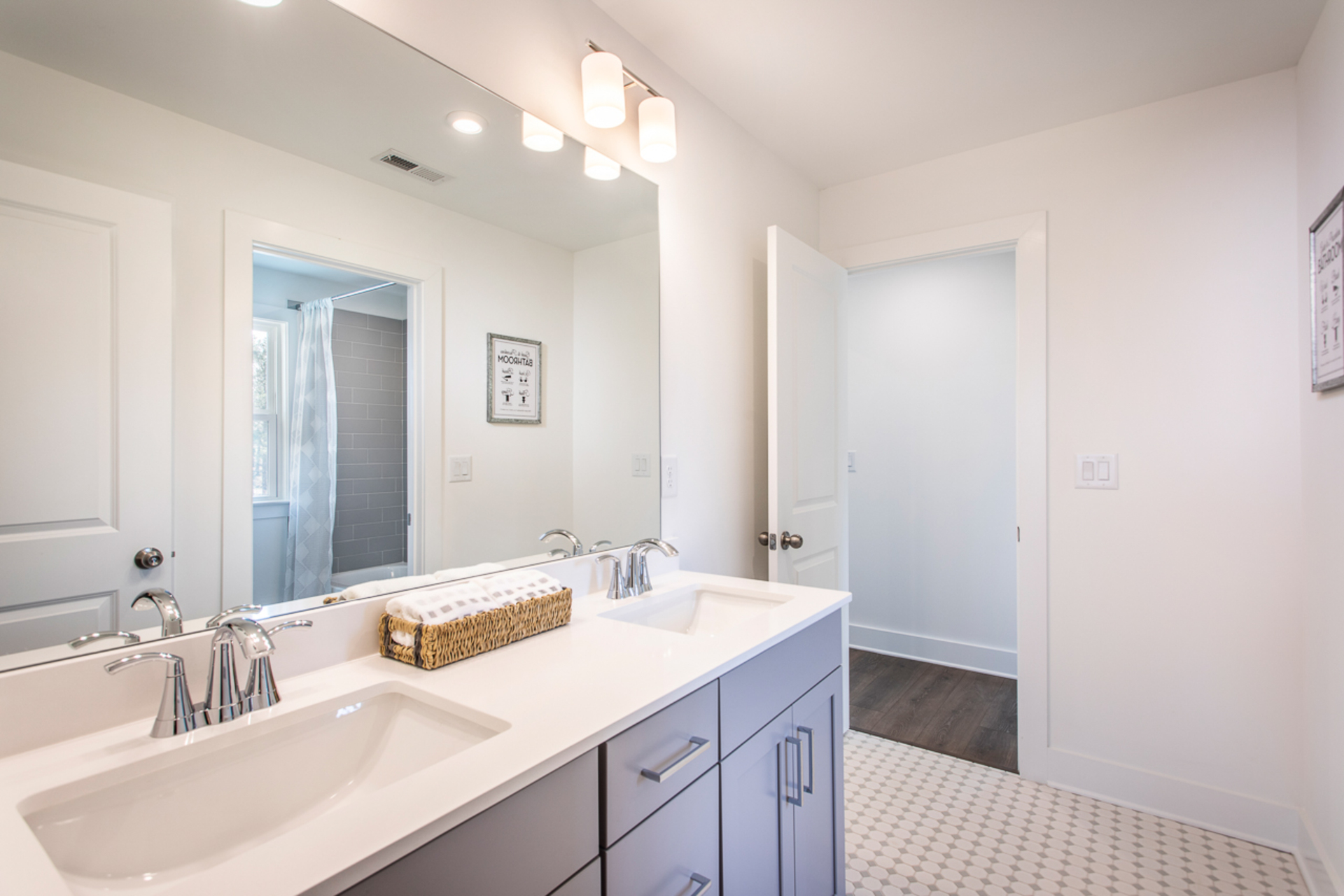 bf730490-d653-49b3-bd1e-90c2b0d3be91